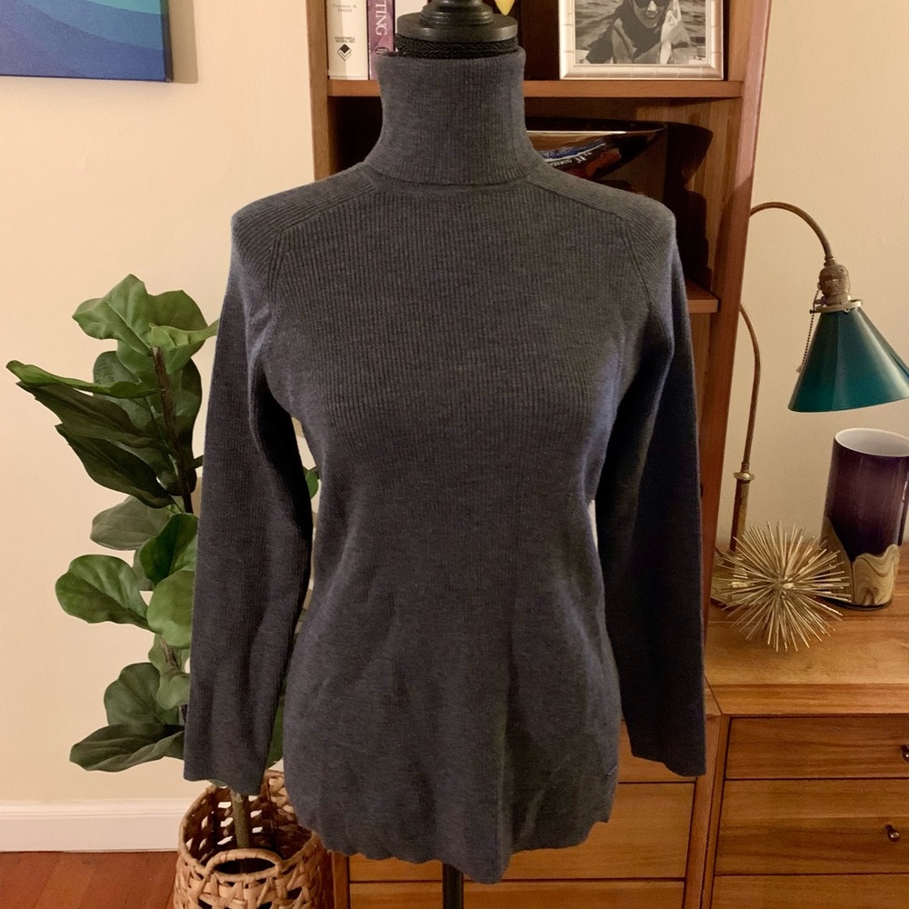NWT Tory Burch Gray Turtleneck Size S